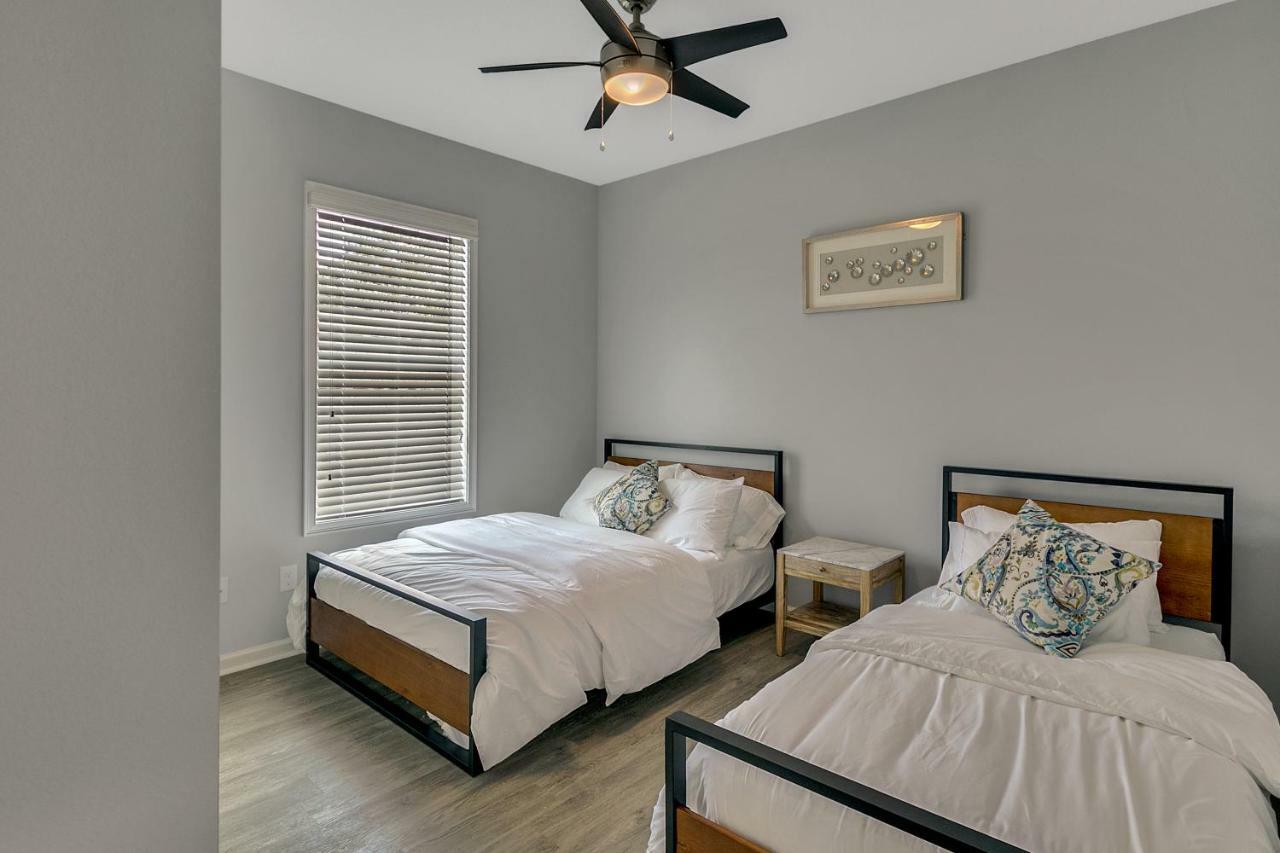 New 3/2 Duplex Minutes From Heart Of Tampa -Unit B Apartment Exterior photo