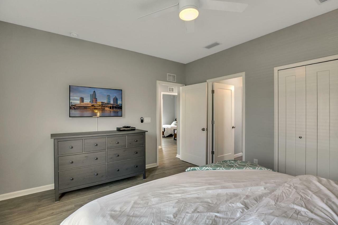 New 3/2 Duplex Minutes From Heart Of Tampa -Unit B Apartment Exterior photo